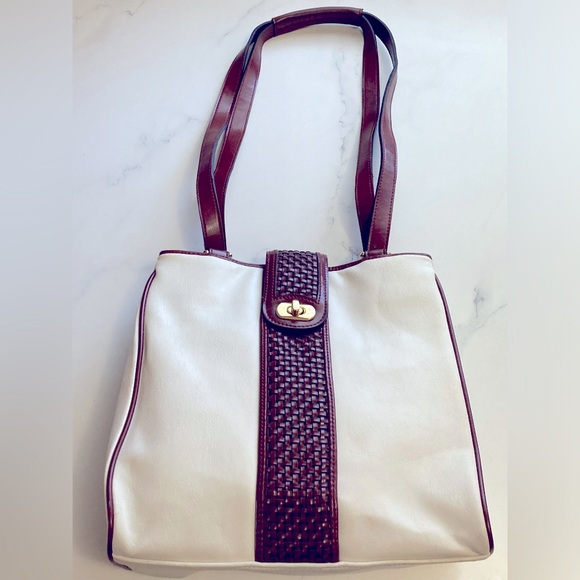 Vintage Cream Leather Brown Weave Strap Detail Gold Accent Closure Purse! - Picture 1 of 9